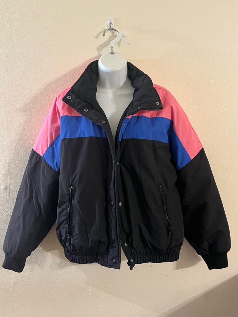 American Eagle
Colorblock Puffer Jacket Sz: M